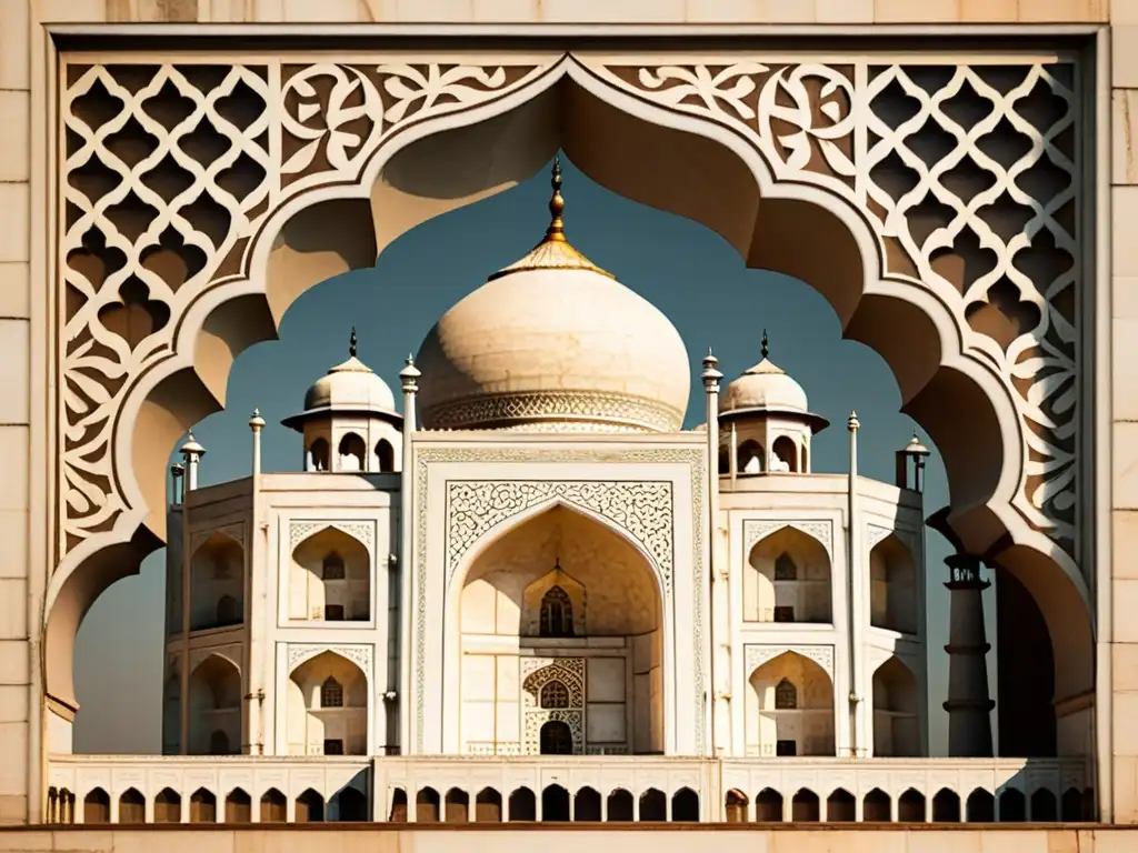 Detalle en sepia de los patrones artísticos de arquitectura mundial en la fachada del Taj Mahal, India