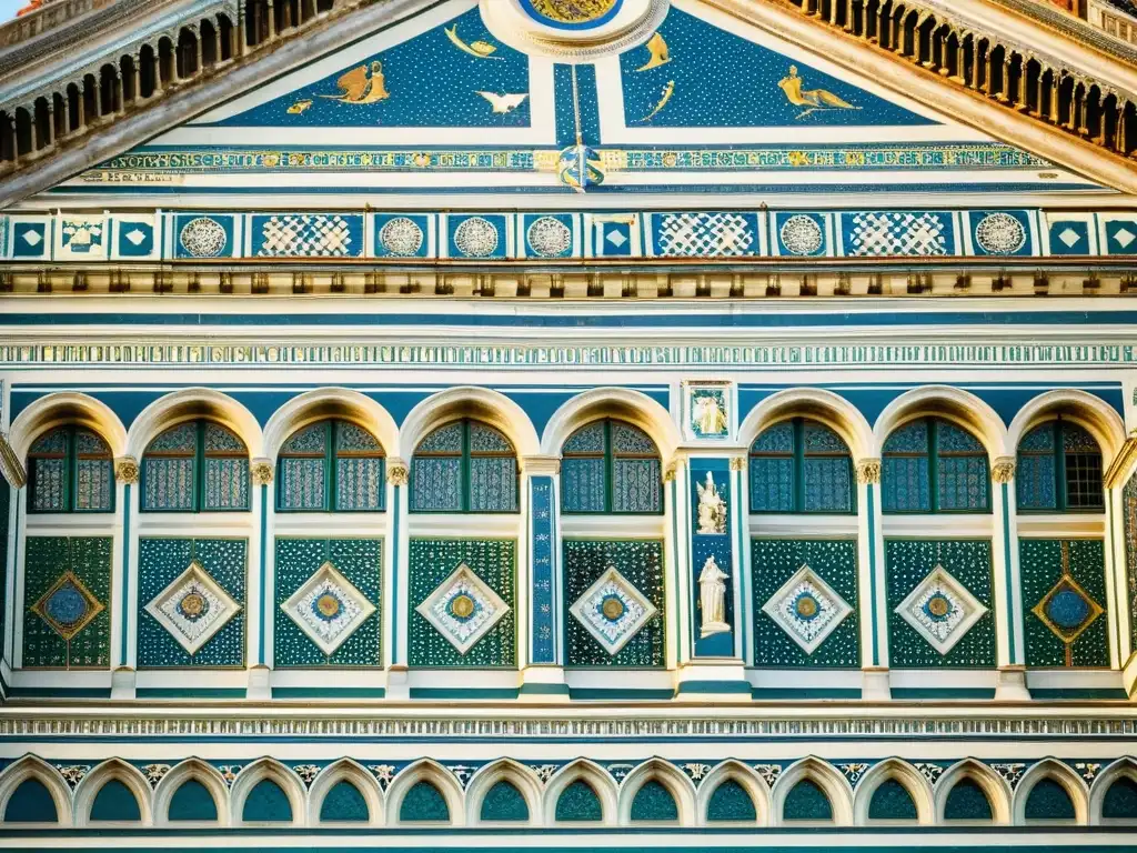 Detalles de los patrones en arquitectura renacentista en la fachada de la Catedral de Florencia, Italia