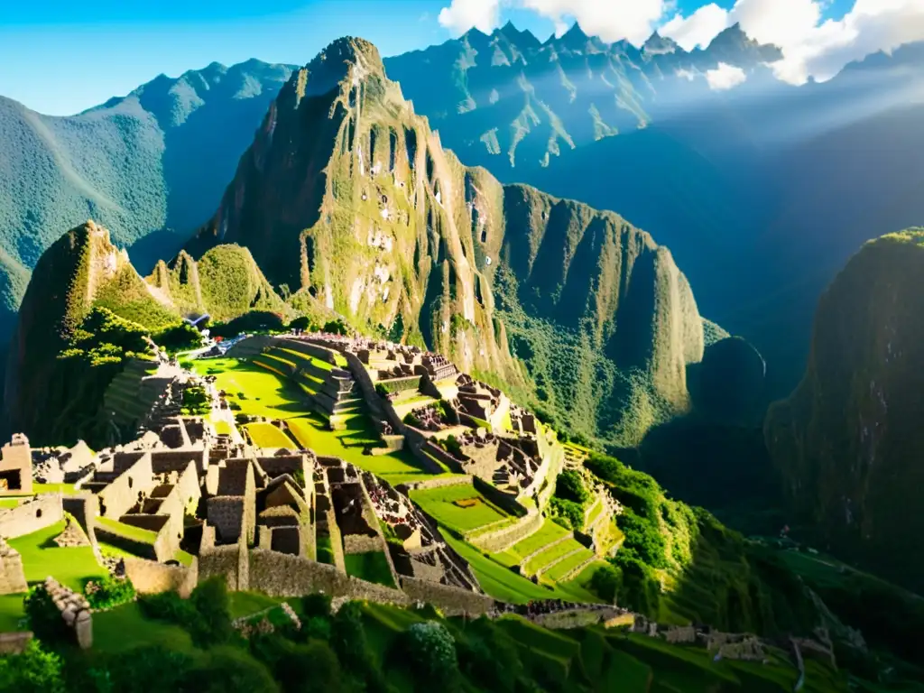 Patrones ancestrales de Machu Picchu: ruinas incas entre los Andes, resplandeciendo a la luz dorada, con exuberante vegetación